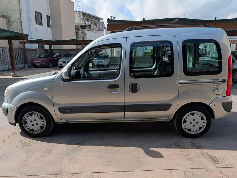 Usata Renault Kangoo Expression 84 CV (61 kW) 2006 Grigio Monovolume