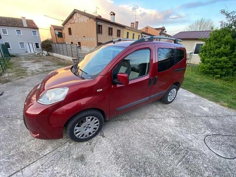 Usata Fiat Qubo Dynamic 75 CV (55 kW) 2010 Rosso Monovolume