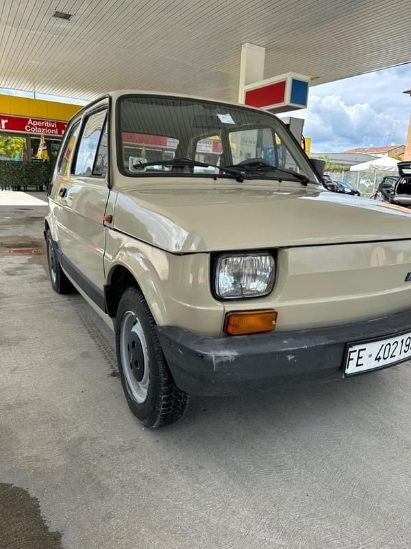 Usata Fiat 126 35 CV (25 kW) 2021 Beige Utilitaria