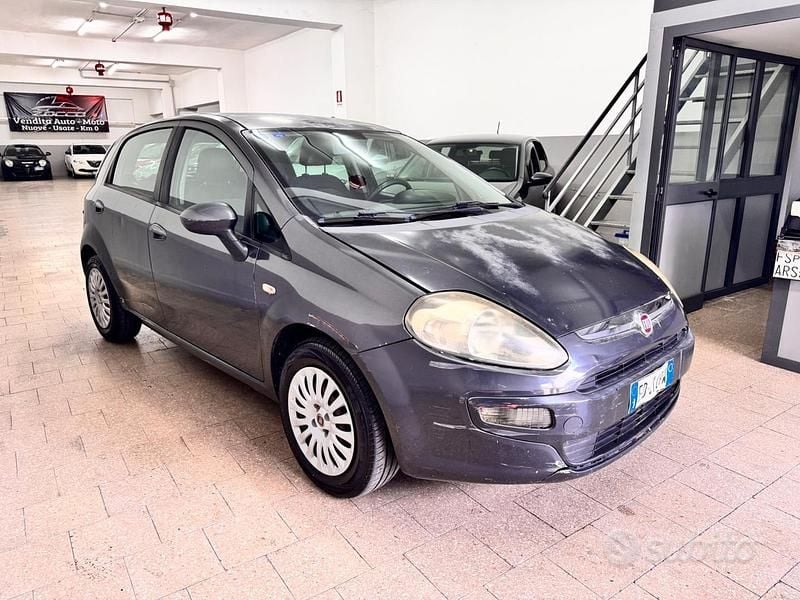 Usata Fiat Punto Evo Dynamic 90 CV (66 kW) 2010 Grigio Utilitaria