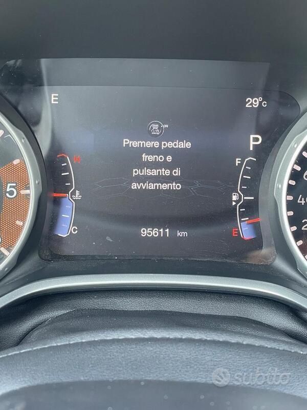 Usata Jeep Compass Limited 140 CV (102 kW) 2019 Blu/azzurro SUV