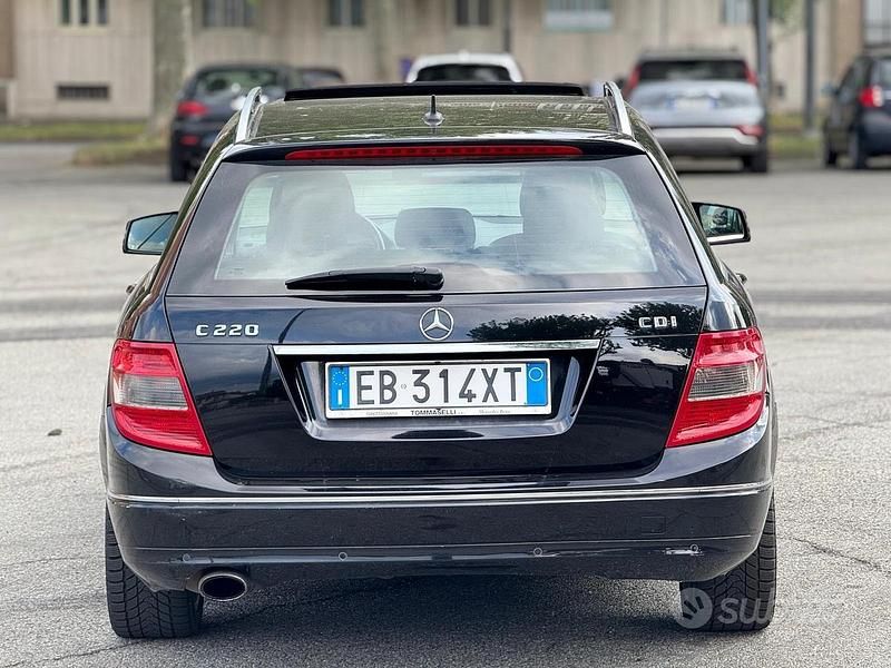 Gebraucht Mercedes C220 Avantgarde 170 PS (125 kW) 2010 Schwarz Kombi