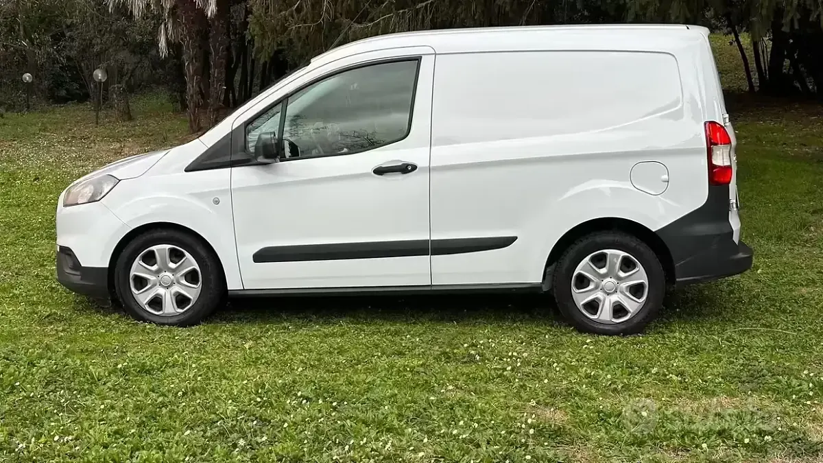 Usata Ford Transit Trend 75 CV (55 kW) 2023 Bianco Furgone