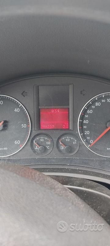 Usata VW Golf V 105 CV (77 kW) 2005 Utilitaria