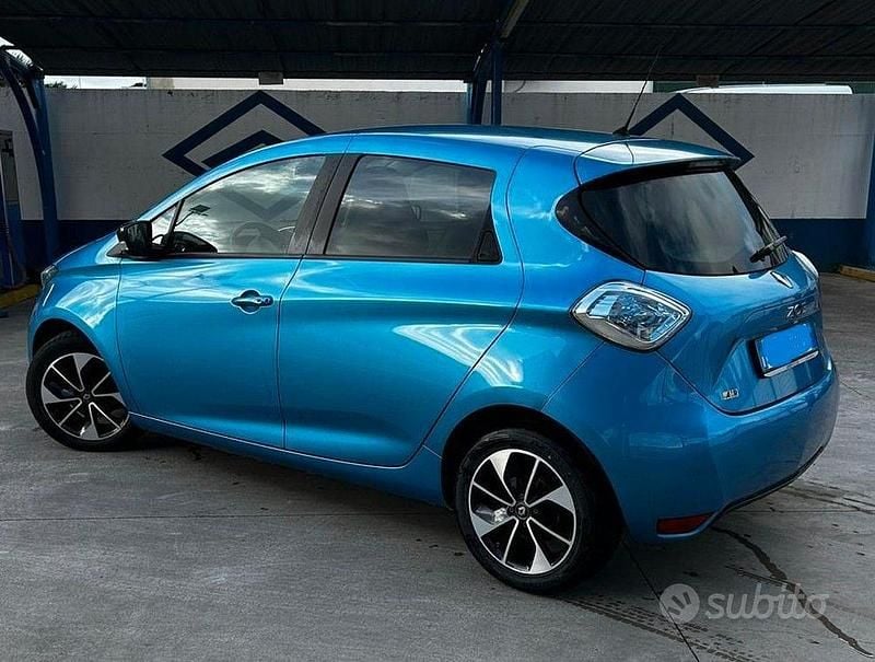 Usata Renault Zoe 52 kW (72 CV) 2019 Blu Utilitaria