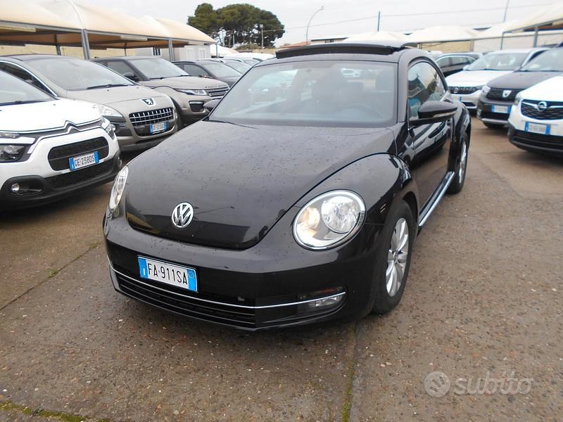 Nero Usata 2015 VW Maggiolino Design Tre volumi | 11.950 € (Buon prezzo) - Immagine 1/4