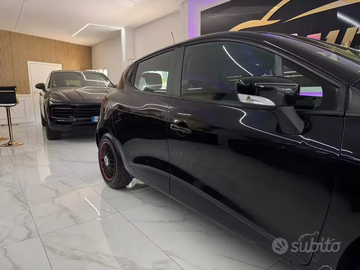 Usata Renault Clio IV 73 CV (53 kW) 2013 Nero Berlina