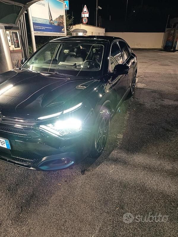 Usata Citroën e-C4 Shine 56 kW (77 CV) 2022 Berlina