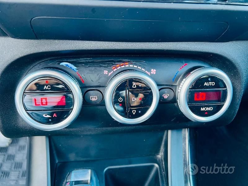 Usata Alfa Romeo Giulietta Distinctive 140 CV (102 kW) 2012 Grigio Berlina