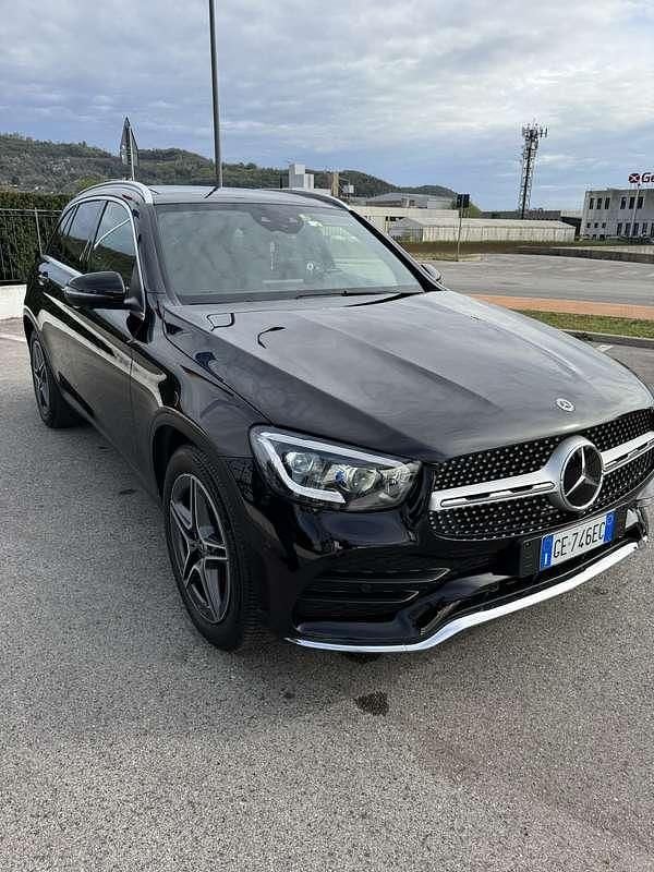 Usata Mercedes GLC300 AMG line 245 CV (180 kW) 2019 SUV