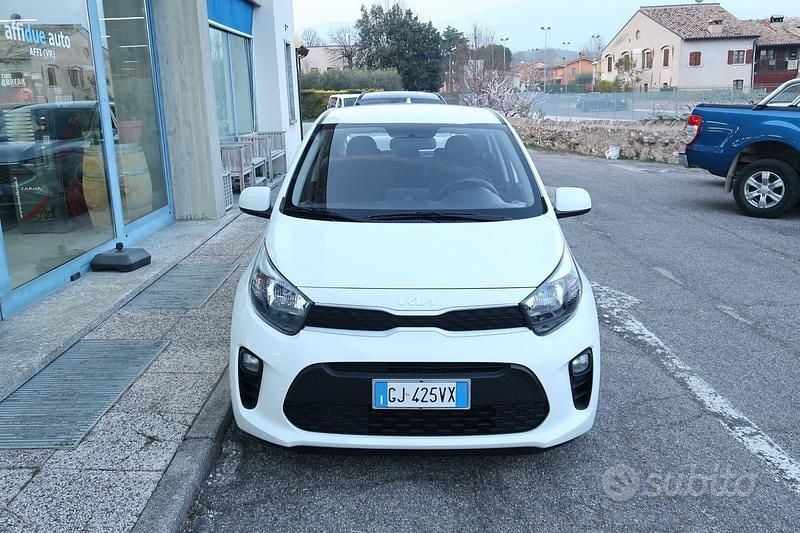 Gebraucht Kia Picanto Urban 67 PS (49 kW) 2022 Weiß Kleinwagen