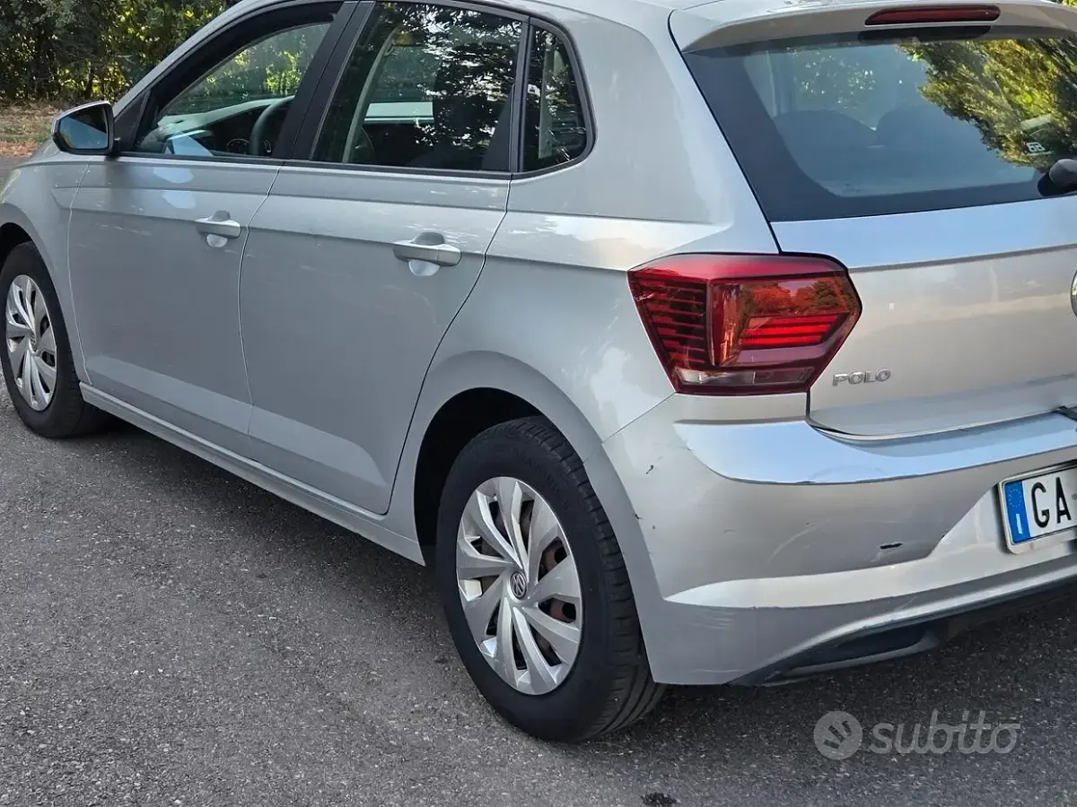 Usata VW Polo Comfortline 90 CV (66 kW) 2020 Grigio Utilitaria