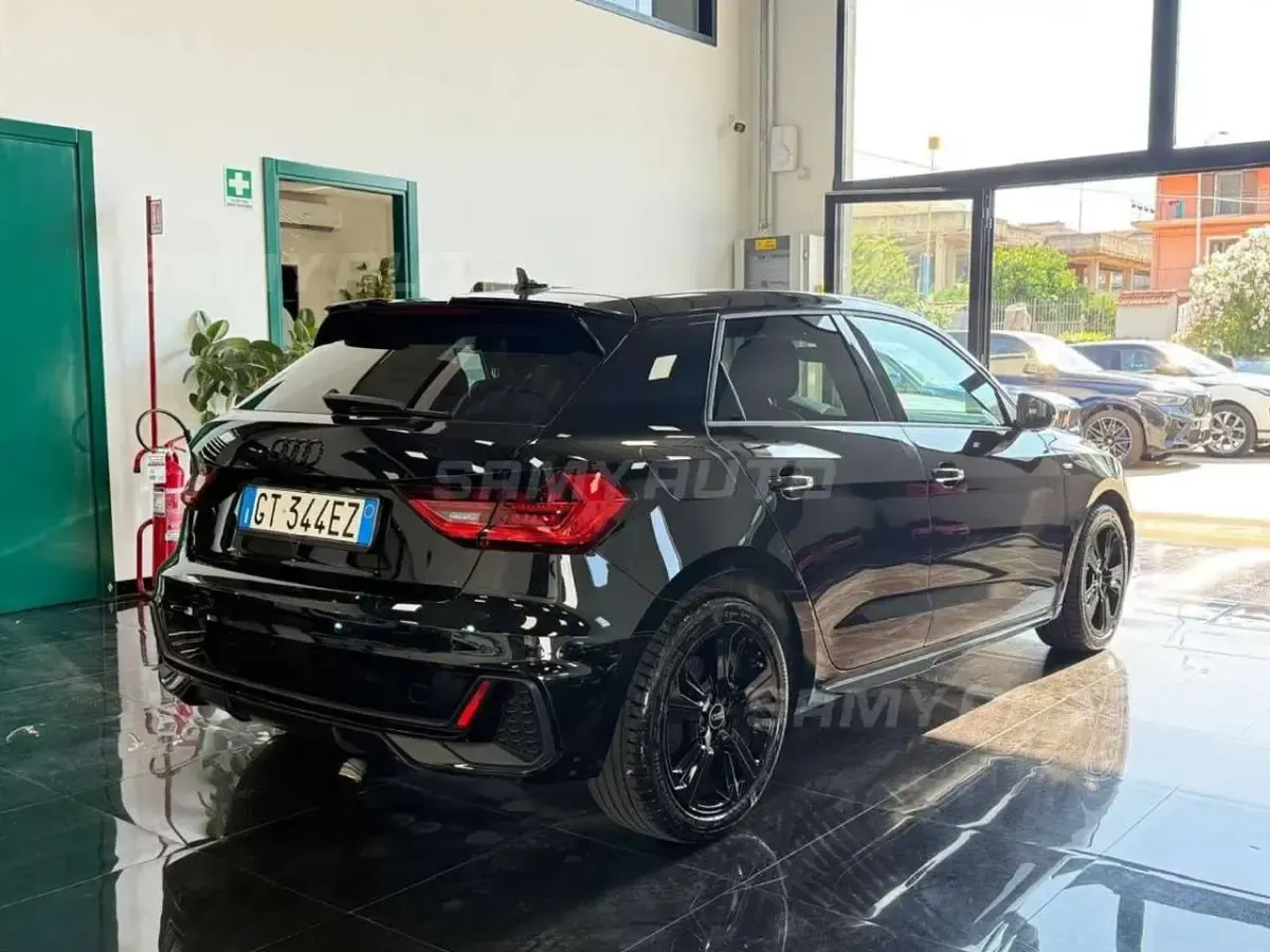 Usata Audi A1 Sportback S-Line 95 CV (69 kW) 2023 Nero Utilitaria