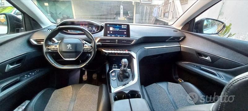 Usata Peugeot 3008 2018 Bianco SUV