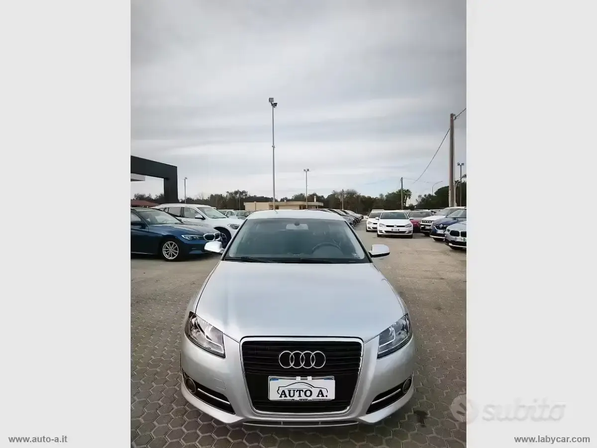 Usata Audi A3 Ambition 105 CV (77 kW) 2010 Grigio Utilitaria