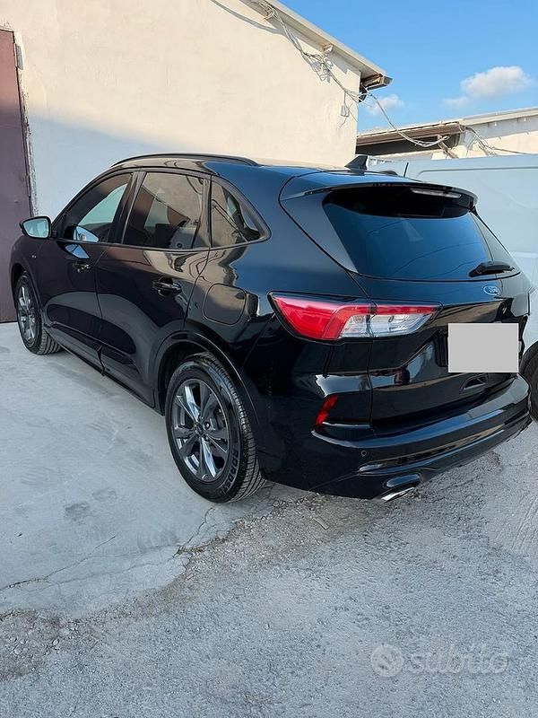 Usata Ford Kuga ST-Line X 120 CV (88 kW) 2021 Nero SUV
