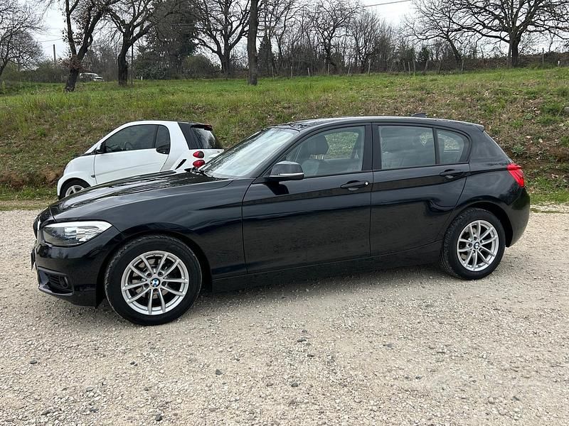 Usata BMW 116 Sport Line 116 CV (85 kW) 2018 Nero Utilitaria