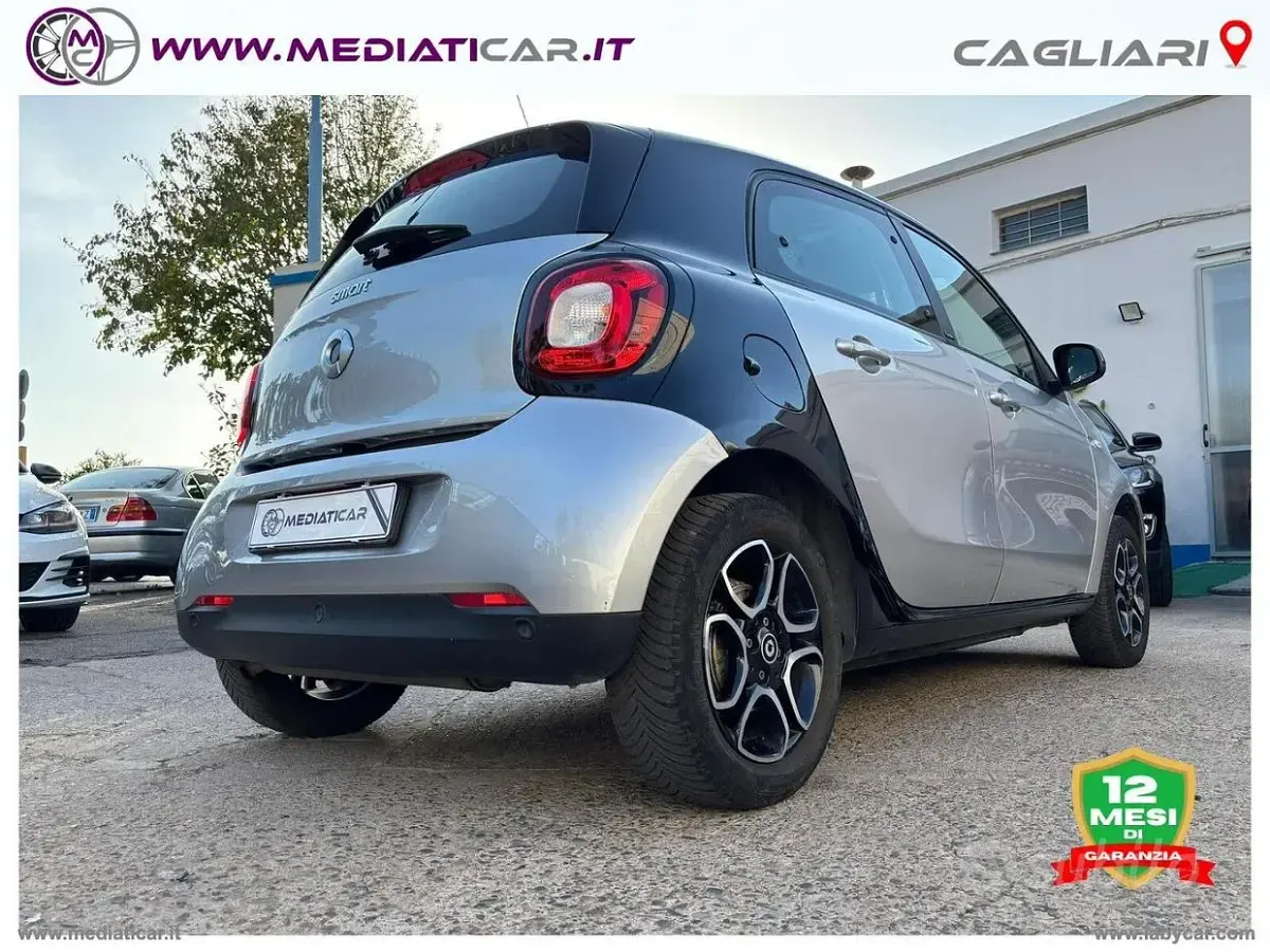 Usata Smart ForFour Prime 90 CV (66 kW) 2015 Utilitaria