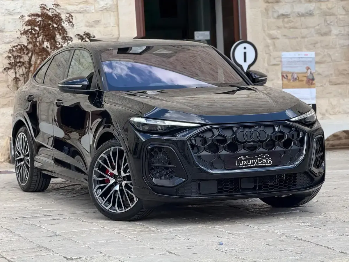 Usata Audi SQ5 Sportback Ambiente 367 CV (269 kW) 2025 Nero SUV