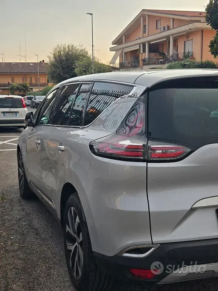 Usata Renault Espace 160 CV (117 kW) 2018 Grigio Monovolume