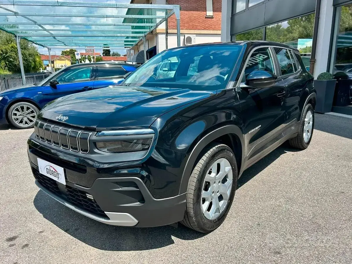 Usata Jeep Avenger Altitude 101 CV (74 kW) 2024 Nero SUV