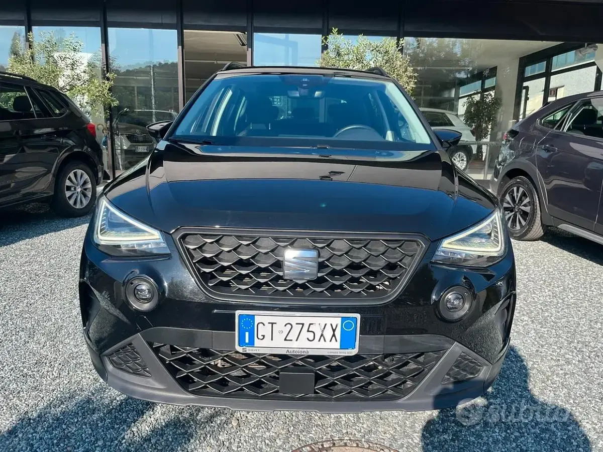 Usata Seat Arona Black Edition 95 CV (69 kW) 2024 Nero SUV