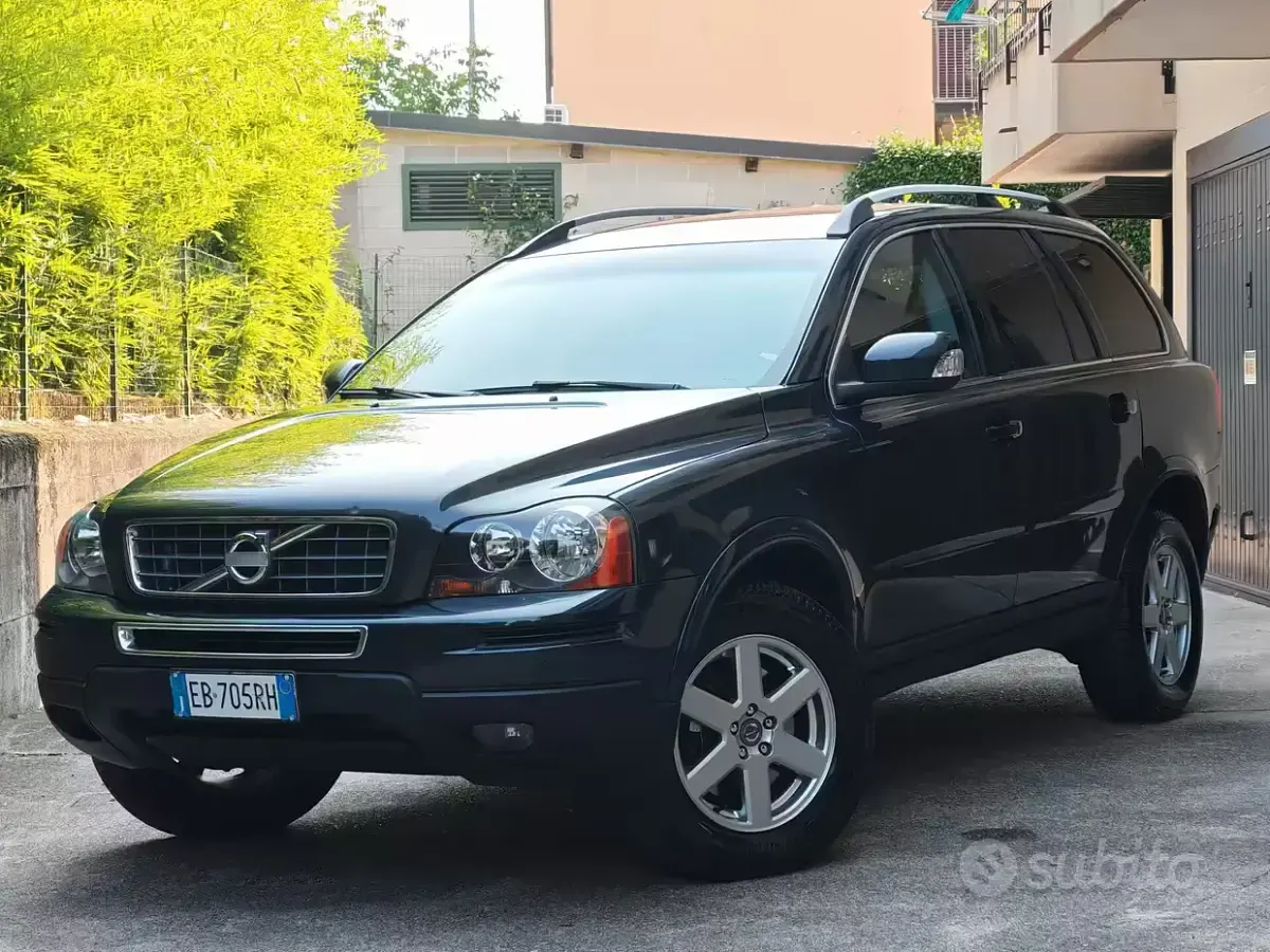 Usata Volvo XC90 185 CV (136 kW) 2010 Grigio SUV