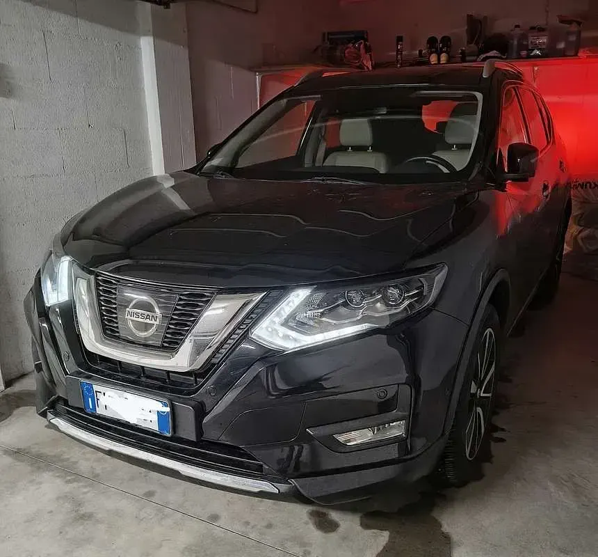 Używany Nissan X-Trail Tekna 177 KM (130 kW) 2018 Czarny SUV