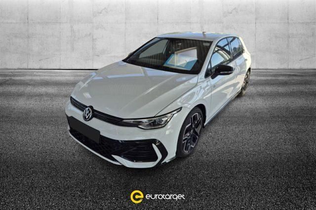 Usata VW Golf VIII R-line Plus 150 CV (110 kW) 2024 Bianco pastello Berlina