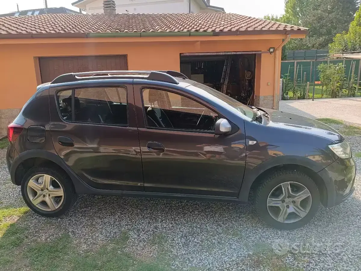 Usata Dacia Sandero Stepway 90 CV (66 kW) 2019 Berlina