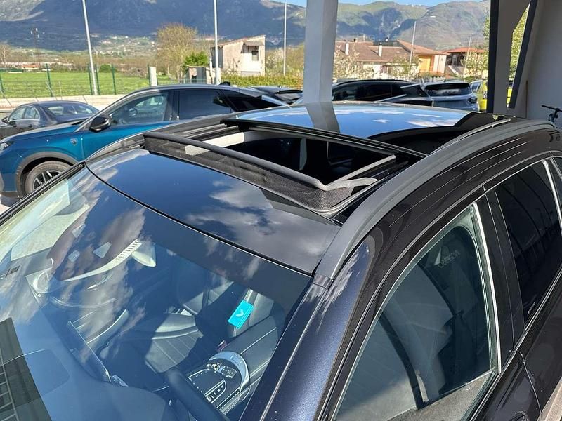 Usata Mercedes GLC300 Premium Plus 245 CV (180 kW) 2019 Nero ossidiana SUV