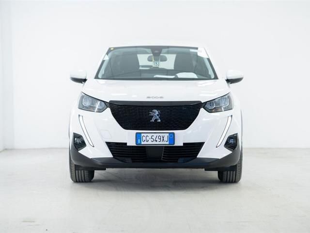 Usata Peugeot 2008 Active 102 CV (75 kW) 2021 Bianco SUV