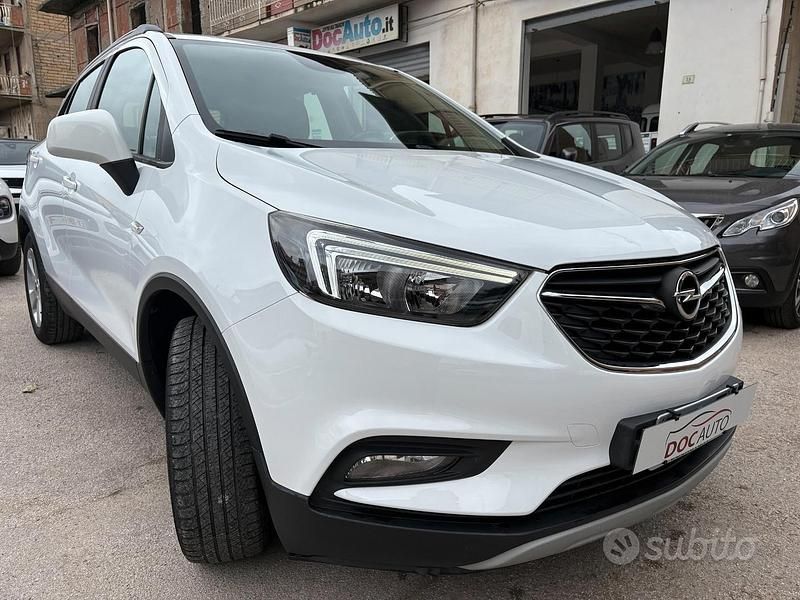 Usata Opel Mokka X 110 CV (80 kW) 2017 Bianco SUV