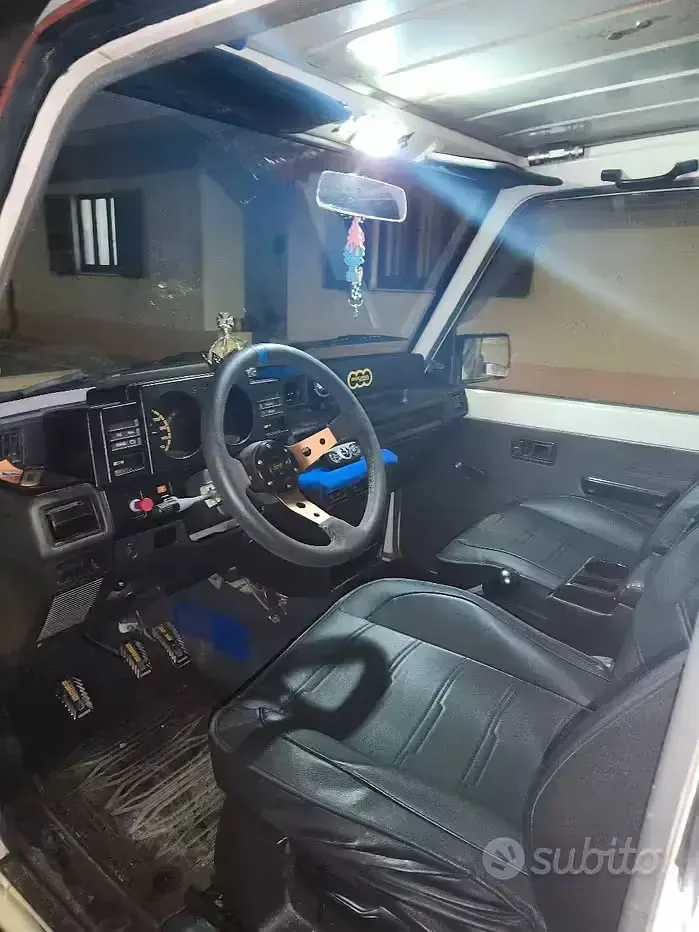 Usata Daihatsu Rocky 1987 Bianco SUV