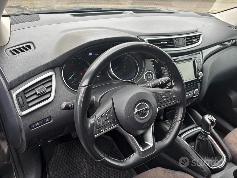 Usata Nissan Qashqai 110 CV (80 kW) 2020 Nero SUV