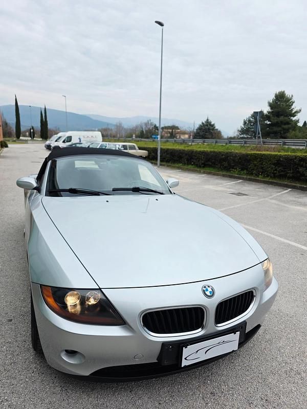 Usata BMW Z4 Efficient Dynamics 191 CV (140 kW) 2004 Argento Cabrio