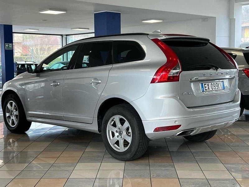 Usata Volvo XC60 Business Edition 190 CV (139 kW) 2015 Argento SUV