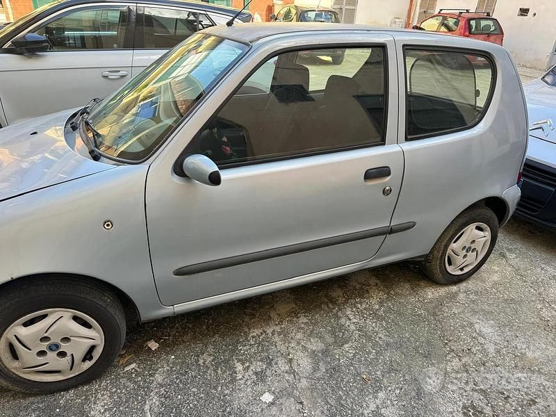 Usata Fiat 600 1999 Blu Berlina