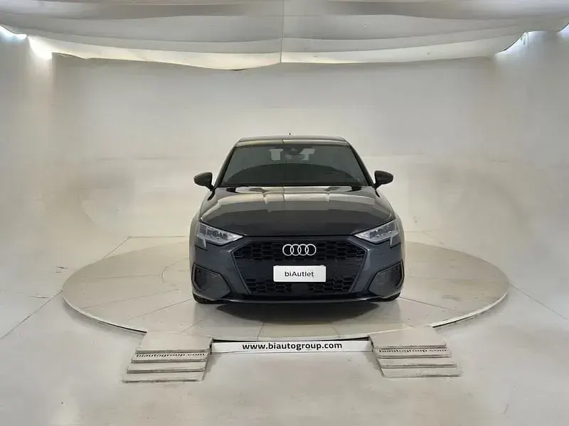 Usata Audi A3 S-Line 150 CV (110 kW) 2022 Grigio Berlina