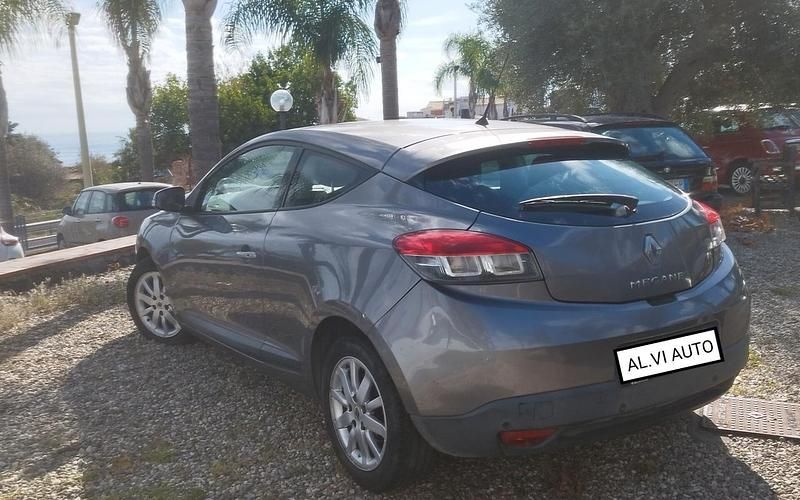 Usata Renault Mégane Coupé 110 CV (80 kW) 2009 Grigio Coupé