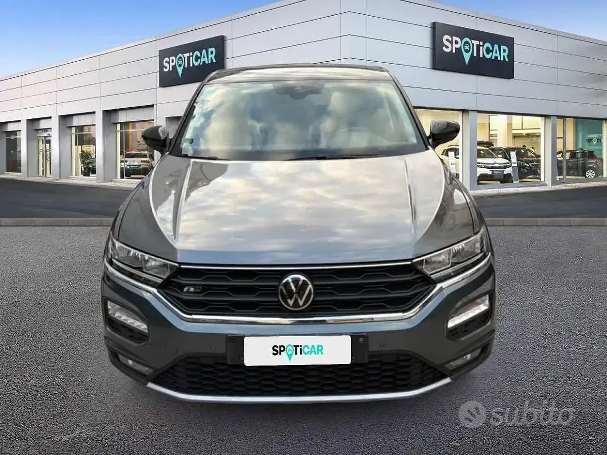 Usata VW T-Roc Style 116 CV (85 kW) 2019 Grigio scuro SUV