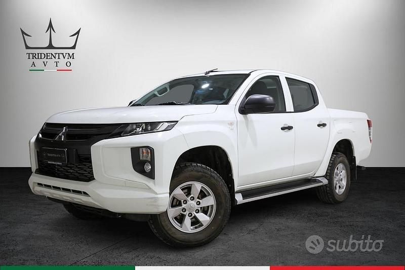Usata Mitsubishi L200 Invite 150 CV (110 kW) 2019 Bianco Pick-up
