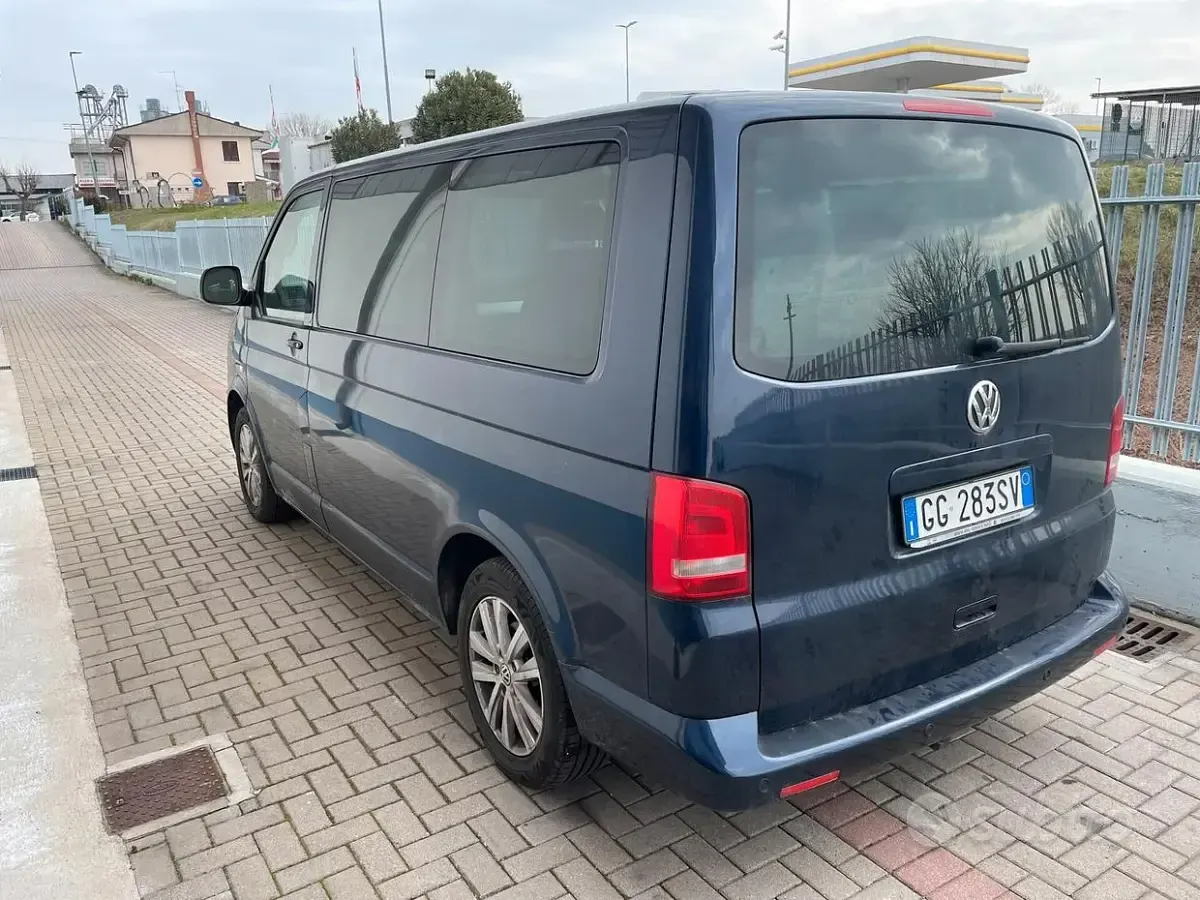 Usata VW Multivan Highline 180 CV (132 kW) 2012 Blu Monovolume