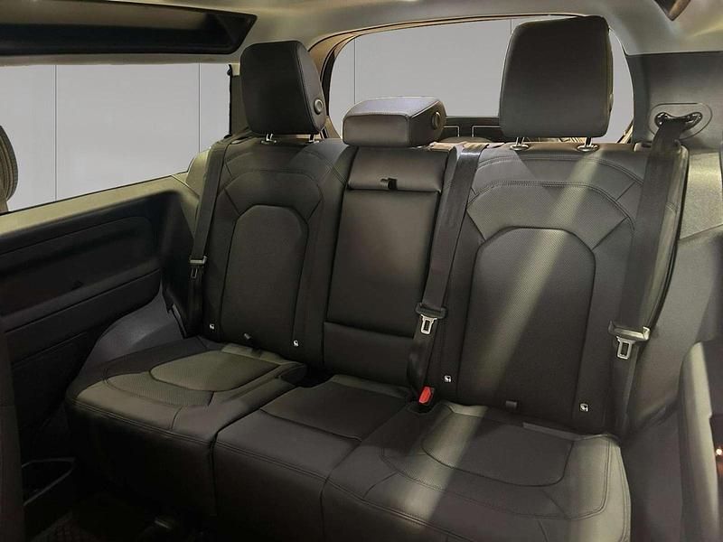 Nuova Land Rover Defender SE Dynamic 200 CV (147 kW) 2026 Carpathian grey SUV