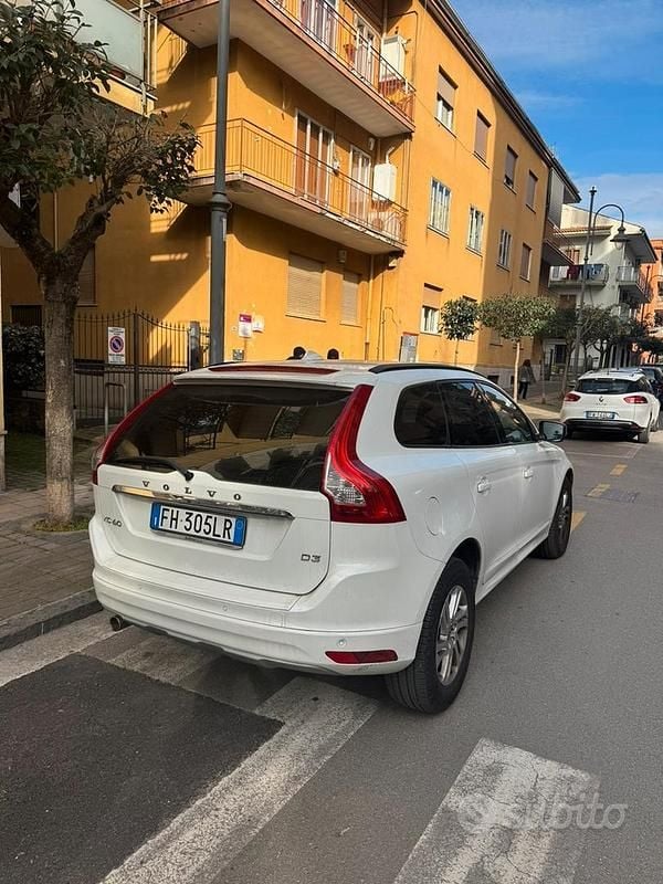 Usata Volvo XC60 150 CV (110 kW) 2017 Bianco SUV