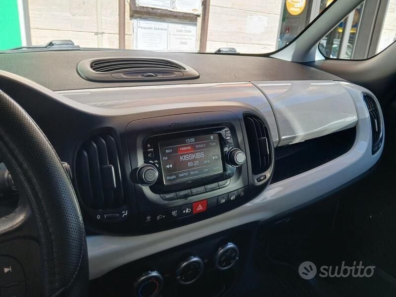 Usata Fiat 500L Living 105 CV (77 kW) 2013 Bianco Monovolume