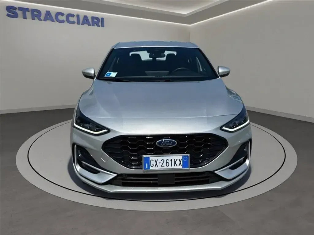 Usata Ford Focus ST-Line 155 CV (114 kW) 2025 Grigio metallizzato Berlina