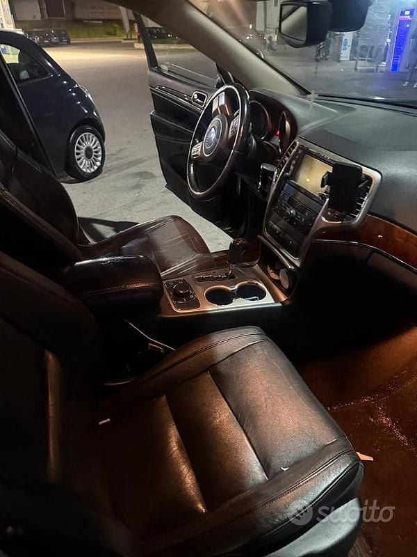 Usata Jeep Grand Cherokee 245 CV (180 kW) 2011 Nero SUV