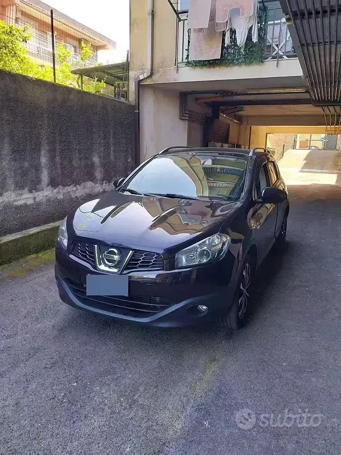 Usata Nissan Qashqai N-TEC 150 CV (110 kW) 2011 Nero SUV