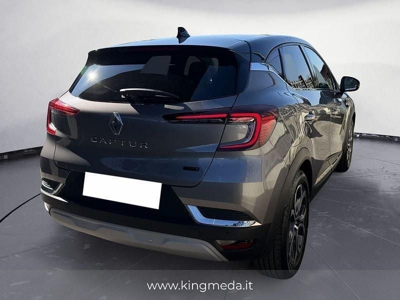 Usata Renault Captur Techno 143 CV (105 kW) 2023 Grigio SUV